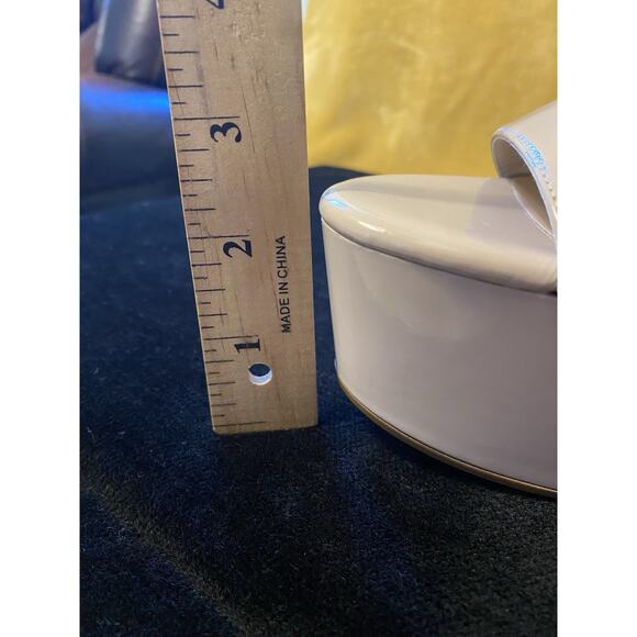 STEVE MADDEN Women's “Blane” Size 9.5M Bone Patent Platform Ankle Strap Heels - Picture 13 of 15